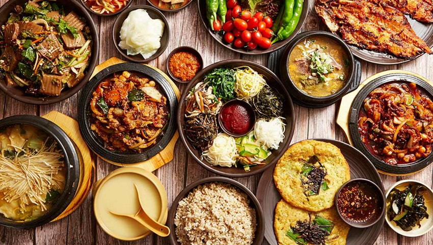 Ẩm thực Hàn Quốc mùa xuân  2026 – Những món ăn theo mùa không thể bỏ lỡ