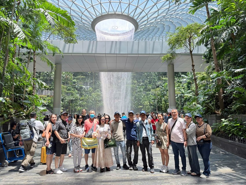 Hành Trình Du Lịch Liên Tuyến : Singapore - Indonesia - Malaysia
